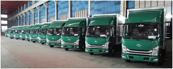 上汽輕卡再向中國郵政批量交付洗掃車，助力郵政清潔與效率雙提升